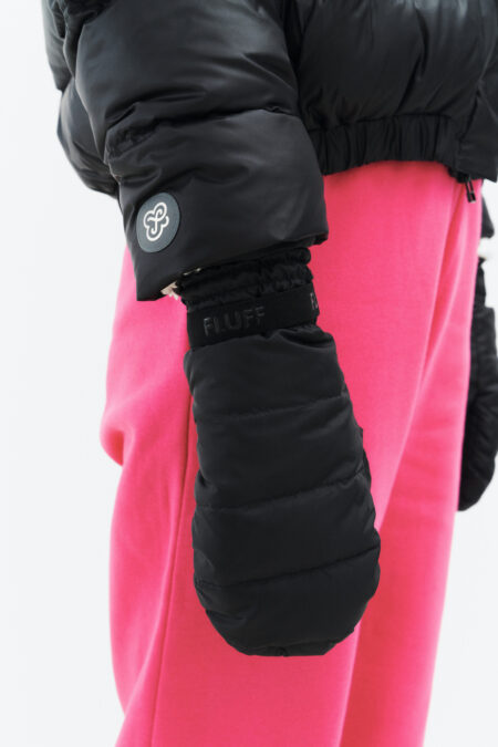 Down mittens with elastic for your wrist. Natural down insulation, inside lining cotton.