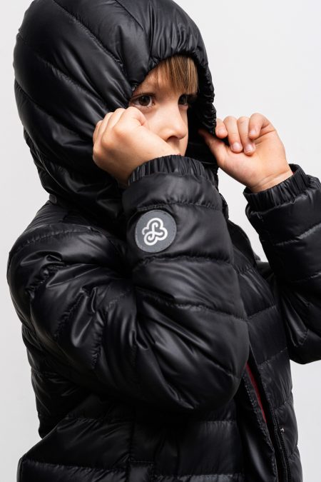 Light down jacket for kids, with hood and zipper, two pockets, black