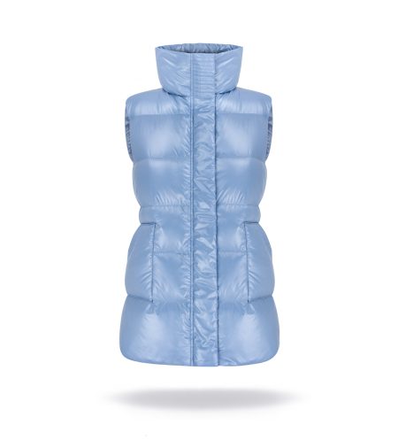 Light blue vest with high collar and two front pockets. Zipper and stud fastening. Vest with an elastic waistband on the back and natural goose down filling.