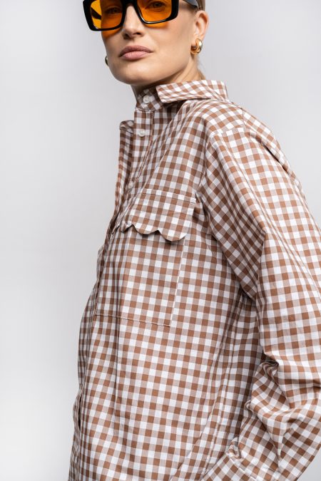 Cotton shirt brown vichy chceck, buttons, reular fit and front pocket.