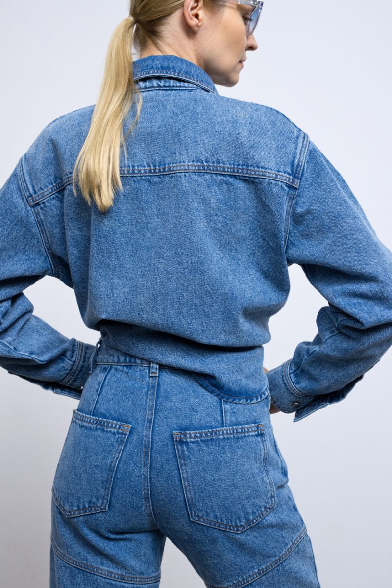 Denim pants from spring 2023 collection. Made with cotton soft denim. Zipper and two back pockets.