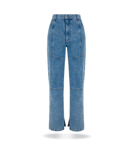 Denim pants from spring 2023 collection. Made with cotton soft denim. Zipper and two back pockets. High-rise.