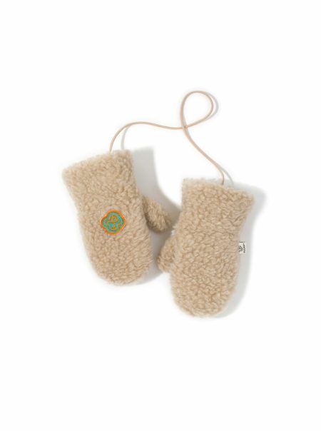 Natural wool soft mittens for kids, attached with a long string and embroidered logo on the right side.