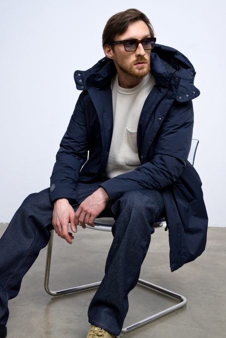 Men winter parka with natural down insulation, with zipper and hood, navy blue colour