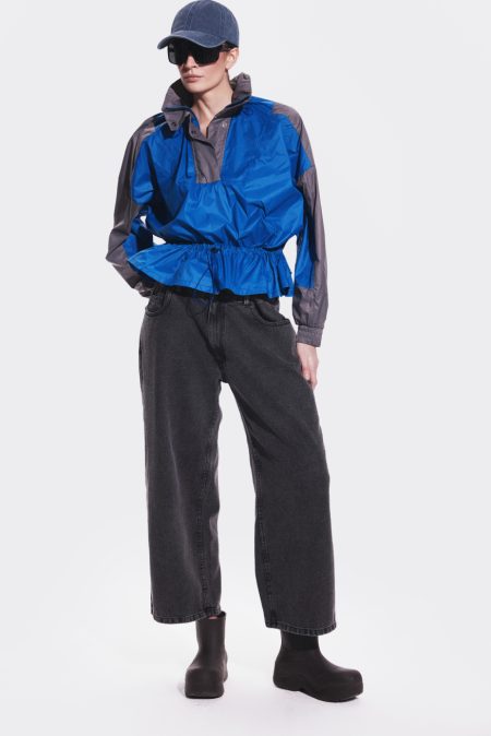 Alternative view of Ankle trousers washed black denim