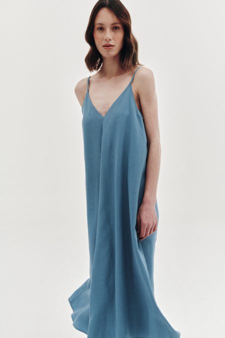 Maxi dress with deep opened back, niagara blue