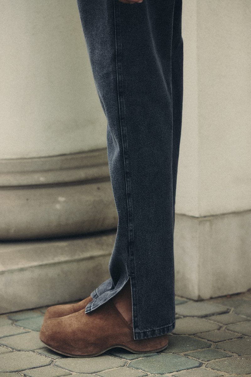 Spodnie Classic washed-black denim - obrazek 5