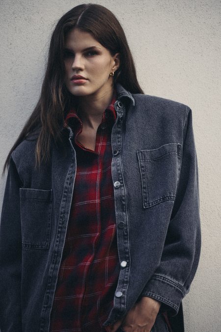 Alternative view of Krótka kurtka Washed black denim