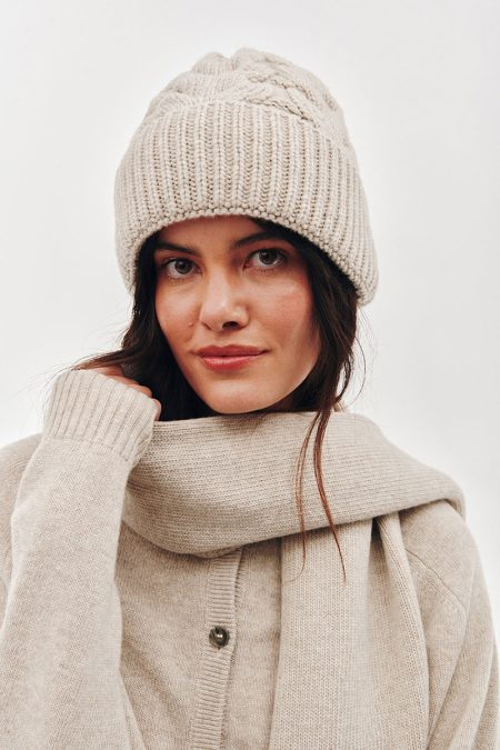 Alternative view of Czapka merino z kaszmirem Beige