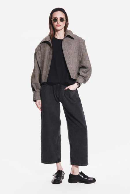 Alternative view of Ankle trousers washed black denim